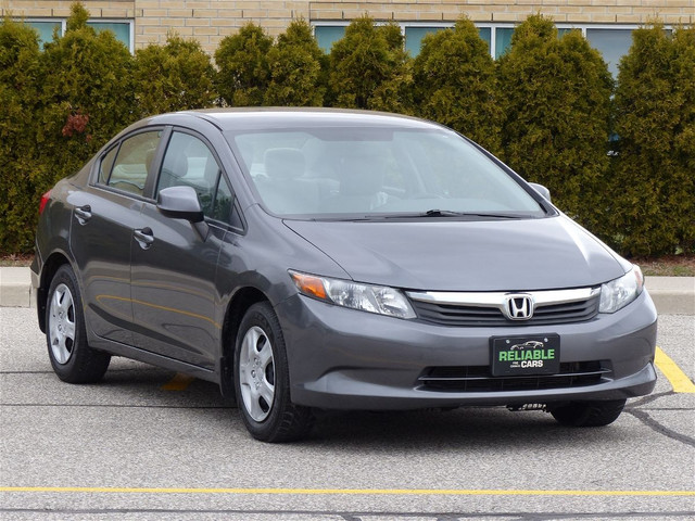 2012 Honda Civic LX | Clean Carfax | Auto | Bluetooth in Cars & Trucks in Mississauga / Peel Region - Image 3