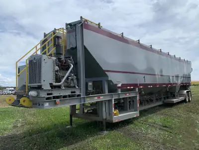 2011 KEYSTONE 3000 CUBIC FT SAND MOBILE STORAGE PIG DRY BULK TANK TRAILER WITH CONVEYOR BELT SYSTEM...