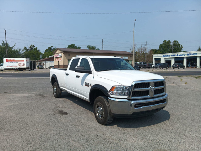 2013 RAM 2500 8ft Box - Well maintained in Cars & Trucks in Peterborough - Image 2