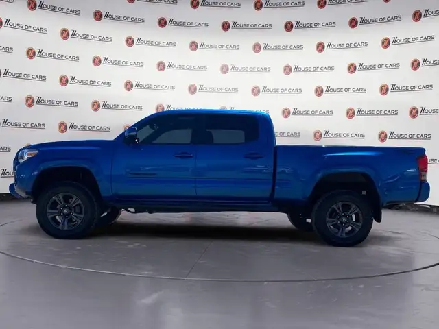 2017 Toyota Tacoma TRD Sport in Cars & Trucks in Calgary - Image 3