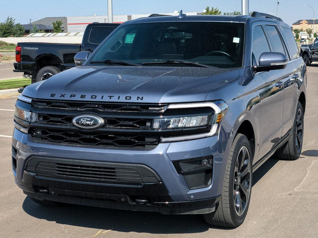 2022 Ford Expedition LIMITED | 3.5L ECOBOOST V6 | 4X4 | STEALTH  in Cars & Trucks in Lethbridge - Image 4