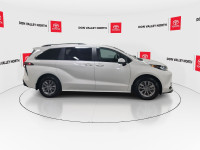 All Services Completed, One Owner verified, Accident Free, Don Valley North Toyota Original, Bought... (image 8)