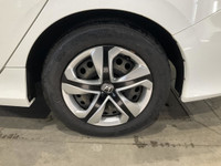 // JAMAIS ACCIDENTÉ! //Ce Honda Civic LX**MANUELLE**CAMERA RECUL**CRUISE**A/C**BLUETOOTH 2018, offer... (image 8)