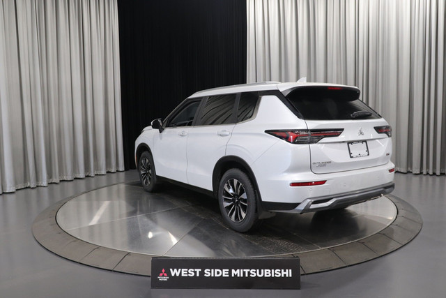 2025 Mitsubishi Outlander LE in Cars & Trucks in Edmonton - Image 4