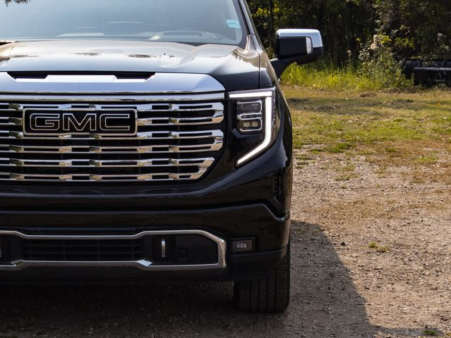 2024 GMC Sierra 1500 Denali, Diesel, Sunroof, 22s Rims in Cars & Trucks in Edmonton - Image 3