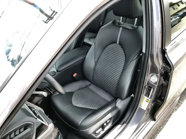 2023 Toyota Camry SE SOFTEX/FABRIC, BK.CAM, HTD. SEATS, ALLOYS in Cars & Trucks in Ottawa - Image 12