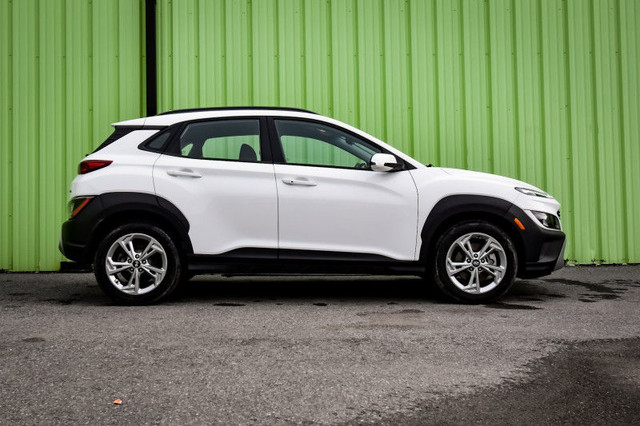 2022 Hyundai Kona Preferred AWD • HEATED SEATS • APPLE CARPLAY in Cars & Trucks in Kingston - Image 2
