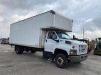 2009 GMC C6500 MOVING TRUCK LOW KMS g licence clean 