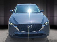 Le Mazda CX-5 GT 2023 se distingue par son design raffiné et sa qualité d'assemblage haut de gamme.... (image 9)