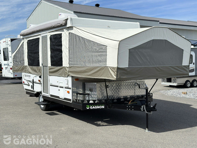 2012 Rockwood 2280 Tente roulotte in Travel Trailers & Campers in Laval / North Shore