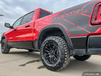 Trailer Sway Control, Hill Start Assist, Traction Control, Heated Seats, Heated Steering, Bluetooth... (image 9)
