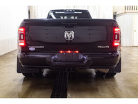 **ONE OWNER - ACCIDENT FREE** ORIGINAL FACTORY PRICE $110,555 74,711 KM This 2023 Ram 3500 4x4 Crew... (image 7)