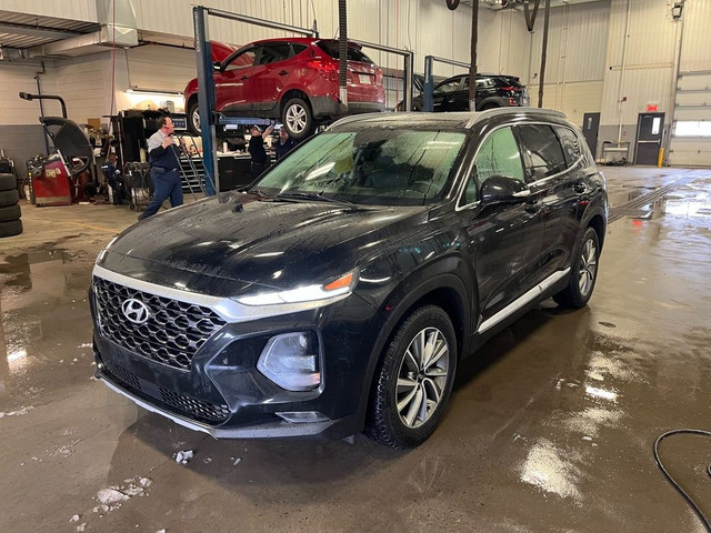  2020 Hyundai Santa Fe 2.4L Preferred AWD w-Sun-Leather Package in Cars & Trucks in Lévis - Image 2