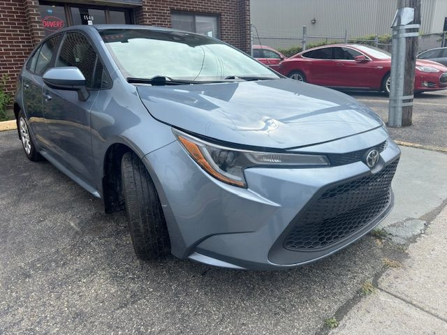 2020 Toyota Corolla in Cars & Trucks in City of Montréal - Image 4