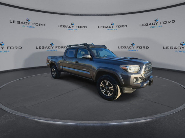 2019 Toyota Tacoma 4x4 Double Cab SR5 - Heated Seats in Cars & Trucks in Edmonton - Image 3