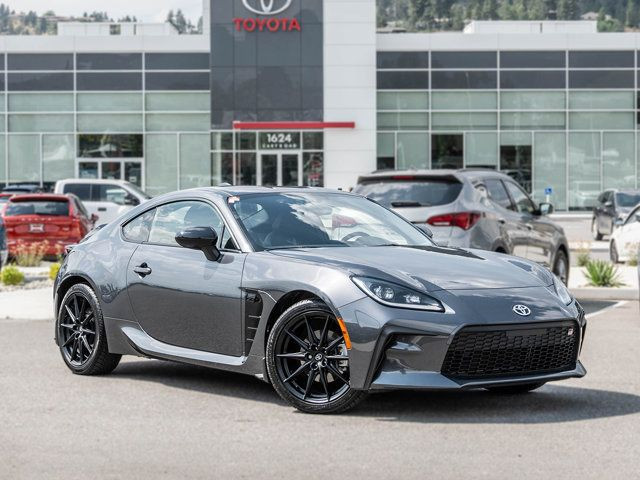 2024 Toyota GR86 Premium | NO ACCIDENTS | MANUAL | SPOILER in Cars & Trucks in Kelowna - Image 2