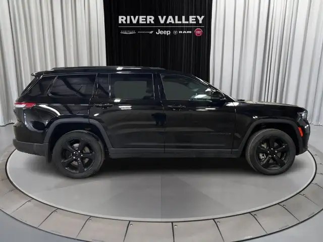 2024 Jeep Grand Cherokee L in Cars & Trucks in Strathcona County - Image 3