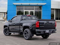 Odometer is 11280 kilometers below market average! Blade Silver Metallic 2022 Chevrolet Colorado LT... (image 3)