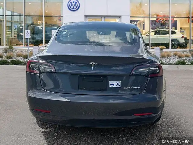 2023 Tesla Model 3 Long Range in Cars & Trucks in Abbotsford - Image 5