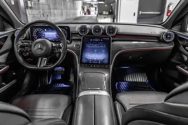 2023 Mercedes-Benz C300 4MATIC Sedan | Premium | Night | Carplay in Cars & Trucks in City of Montréal - Image 41