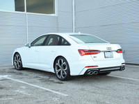 This Audi S6 Sedan boasts a Twin Turbo Gas/Electric V-6 2.9 L/177 engine powering this Automatic tra... (image 7)