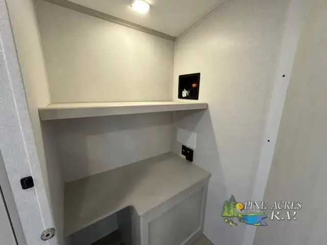 2025 Dutchmen RV Astoria 2913FK in Travel Trailers & Campers in Truro - Image 32