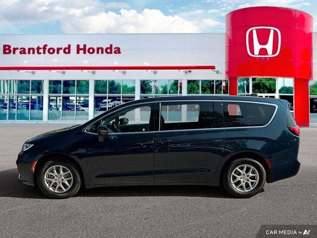 2024 Chrysler Pacifica Touring-L in Cars & Trucks in Brantford - Image 2