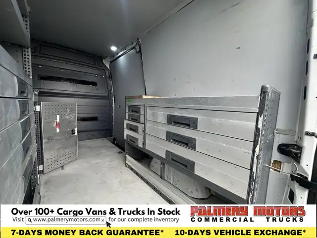 2017 Mercedes-Benz Sprinter 2500 144" HIGH ROOF 4X4 +LOW RANGE dans Autos et camions dans Région de Mississauga/Peel - Image 20