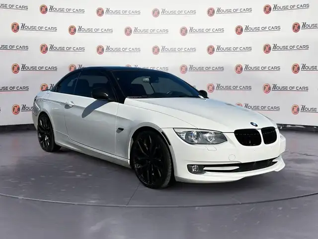 2011 BMW 3 Series Cabriolet 335i in Cars & Trucks in Calgary - Image 10