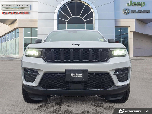 2025 Jeep Grand Cherokee LAREDO ALTITUDE in Cars & Trucks in Winnipeg - Image 2