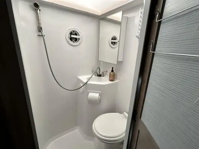 2022 Adventurer LP Class C Adventurer 19RD in RVs & Motorhomes in Red Deer - Image 18