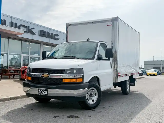 2025 Chevrolet Express Cutaway Work Van 4.3L V6 WITH REMOTE E... in Cargo & Utility Trailers in Ottawa - Image 2