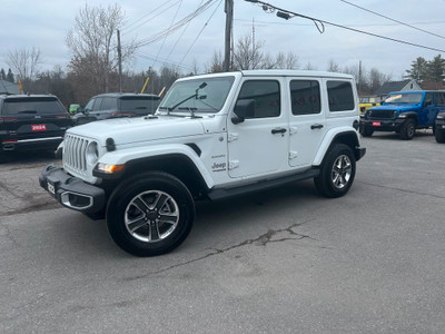  2022 Jeep Wrangler SAHARA 4x4 - POWER SKY ROOF - BLIND SPOT - N