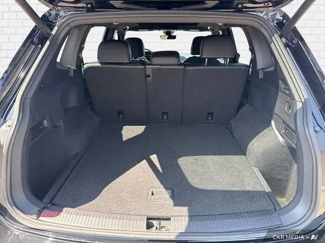 2021 Volkswagen Tiguan Highline | Heated Seats dans Autos et camions dans Région de Windsor - Image 17