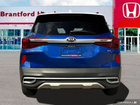 This 2021 Kia Seltos EX SUV offers a compelling blend of style and practicality, perfect for navigat... (image 4)