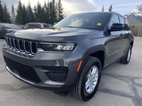 This Jeep Grand Cherokee delivers a Regular Unleaded V-6 3.6 L/220 engine powering this Automatic tr... (image 2)