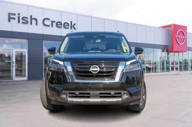 2024 Nissan Pathfinder SV 4x4 | Heated Seats | Heated Steering in Cars & Trucks in Calgary - Image 2