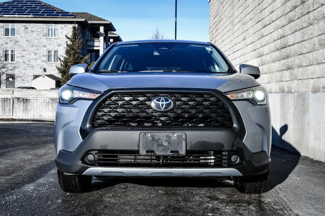 2024 Toyota Corolla Cross LE AWD • HEATED SEATS • APPLE CARPLAY in Cars & Trucks in Cornwall - Image 4