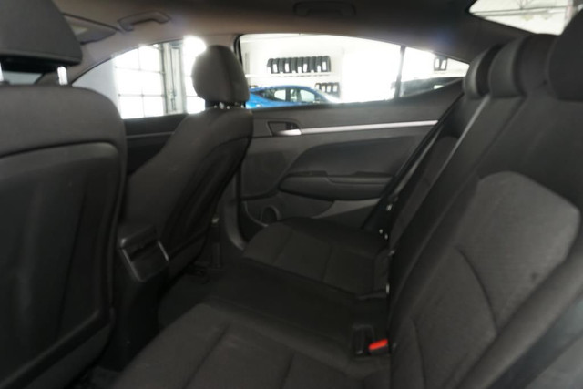 2019 Hyundai Elantra AUTO A/C SIEGE CHAUFF BLUETOOTH CAM DE RECU in Cars & Trucks in City of Montréal - Image 3