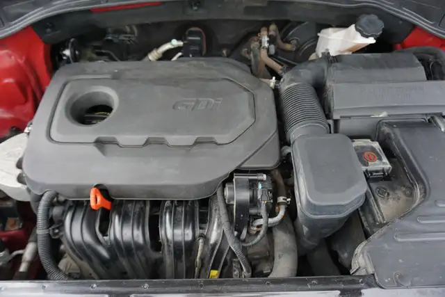 2018 Hyundai Santa Fe in Cars & Trucks in Oakville / Halton Region - Image 34