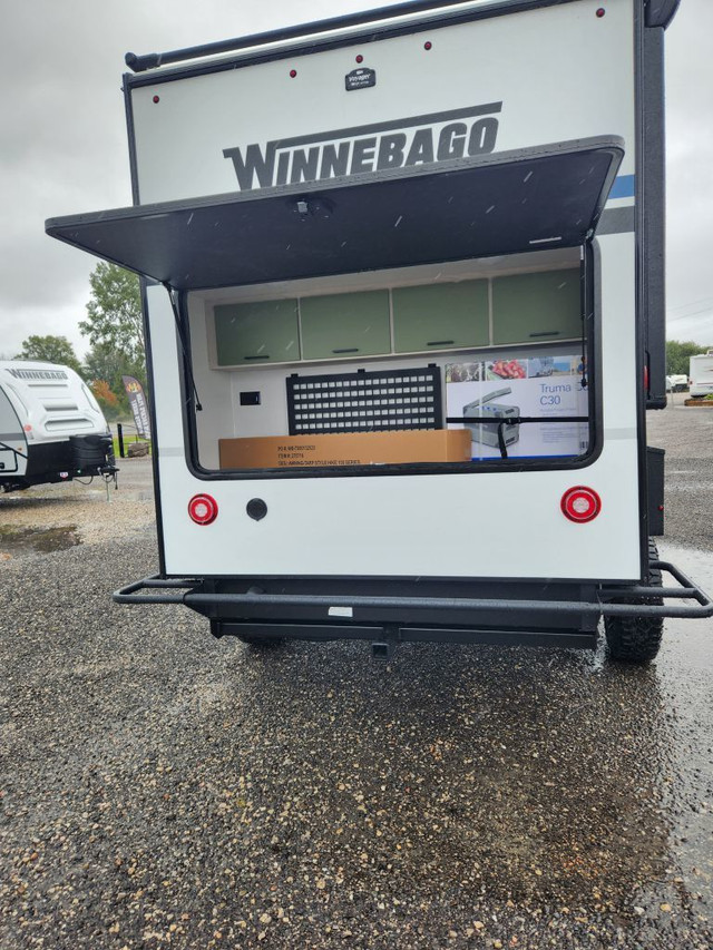 2023 WINNEBAGO Hike 100 H1316FB in Travel Trailers & Campers in London - Image 3