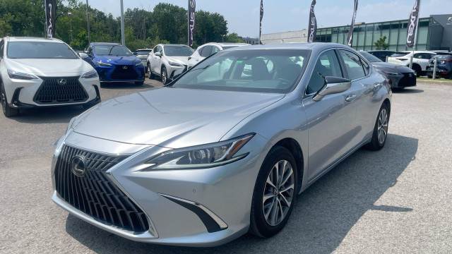 2023 Lexus ES350 Premium / Camera / Bluetooth / Cuir Bien Équipé in Cars & Trucks in Laval / North Shore - Image 2