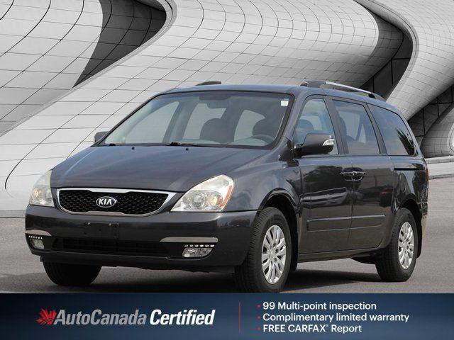 2014 Kia Sedona LX in Cars & Trucks in London