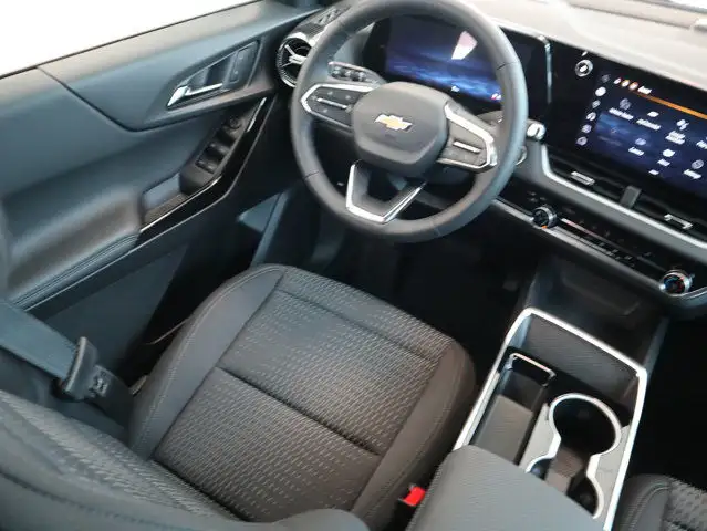 2025 Chevrolet Equinox FWD LT in Cars & Trucks in Lloydminster - Image 14
