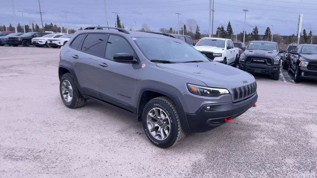 2022 Jeep Cherokee Trailhawk | 4X4 | Leather | Backup Camera in Cars & Trucks in Prince George - Image 2