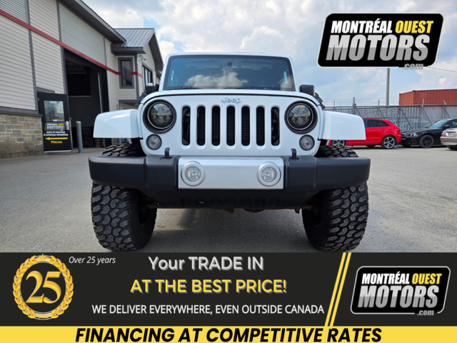 2014 Jeep Wrangler Sahara / 4x4 / Lift kit & Tires Prêt pour l'é in Cars & Trucks in West Island - Image 2