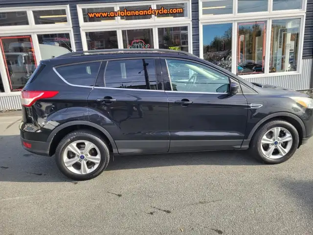 2014 Ford Escape AWD SE SHARP Well Equipped NEW MVI Ready to go! in Cars & Trucks in Bedford - Image 14