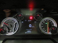RAM 1500 2022 CLASSIC SLT ÉDITION V-8 5.7 HEMI CREW-CAB BOITE 6.4 PIEDS ( TRES RARE ) 4X4 / GPS NAVI... (image 8)