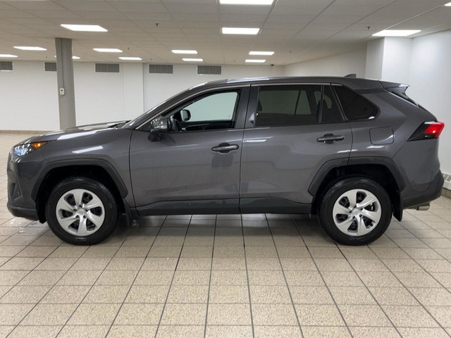 2022 Toyota RAV4 LE in Cars & Trucks in Calgary - Image 3