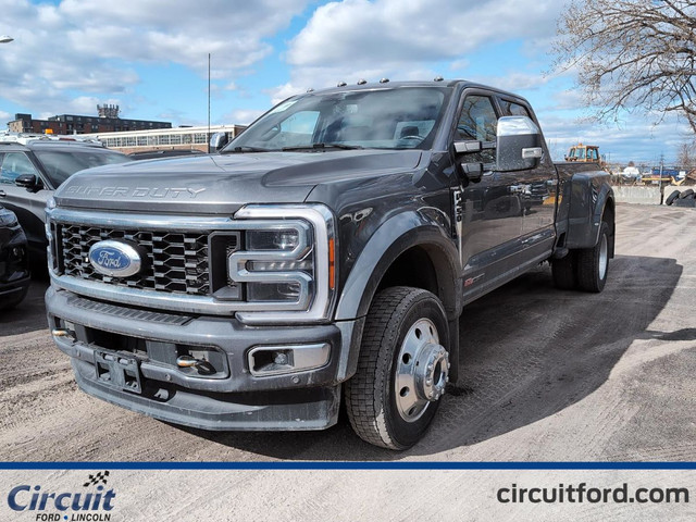 2023 Ford Super Duty F-450 Platinum boîte de 8 pi à vendre in Cars & Trucks in City of Montréal